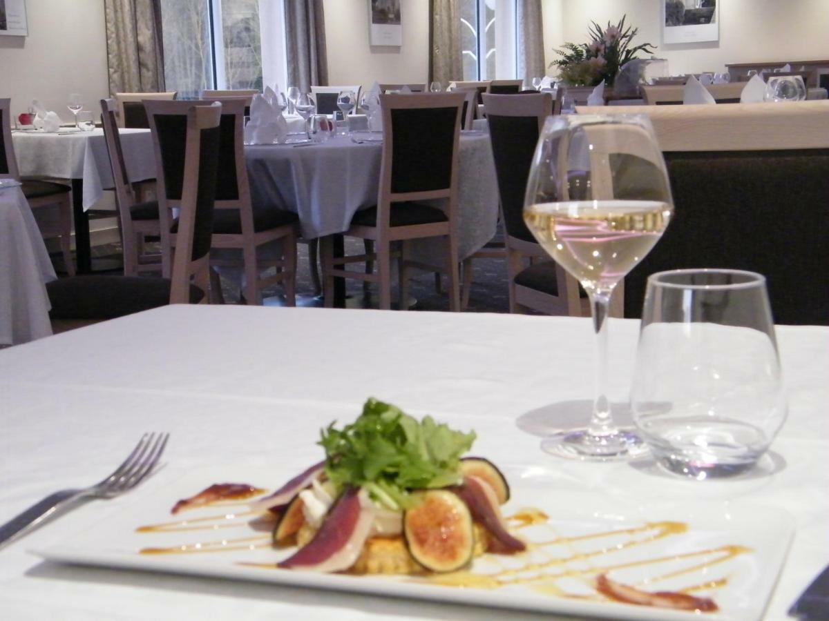 Logis Hotel Restaurant De L'Abbaye Ferrieres-en-Gatinais Eksteriør bilde
